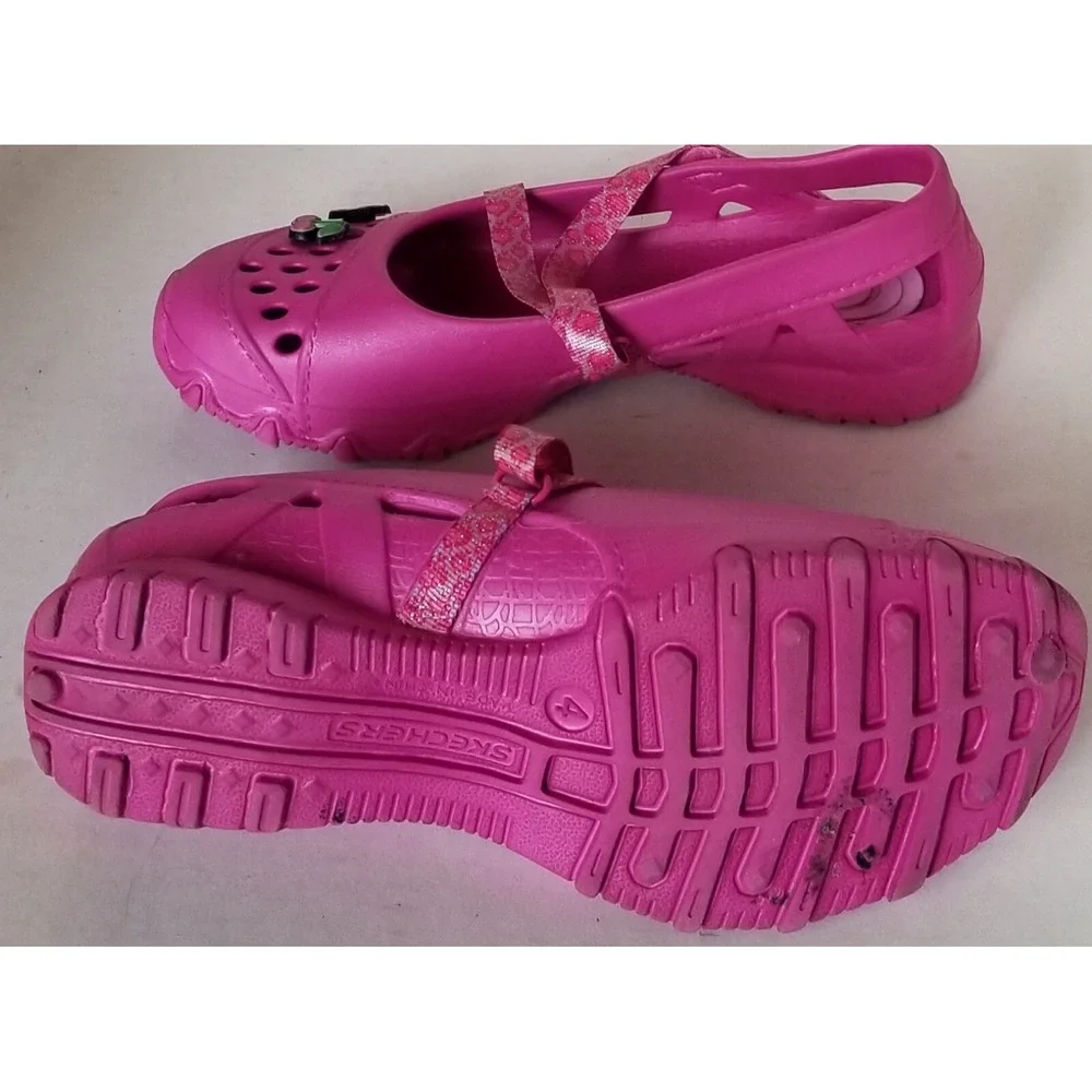 SKECHERS Cali Gear Girls 4Y Pink Mary Jane Strappy Flats Water Shoes Gardening